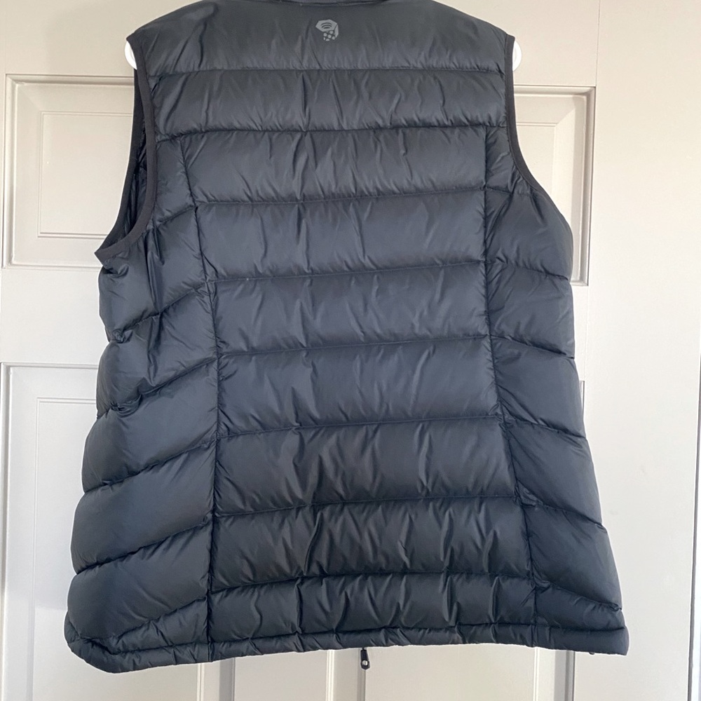 Mountain Hardwear Vest - believe it’s Axis vest